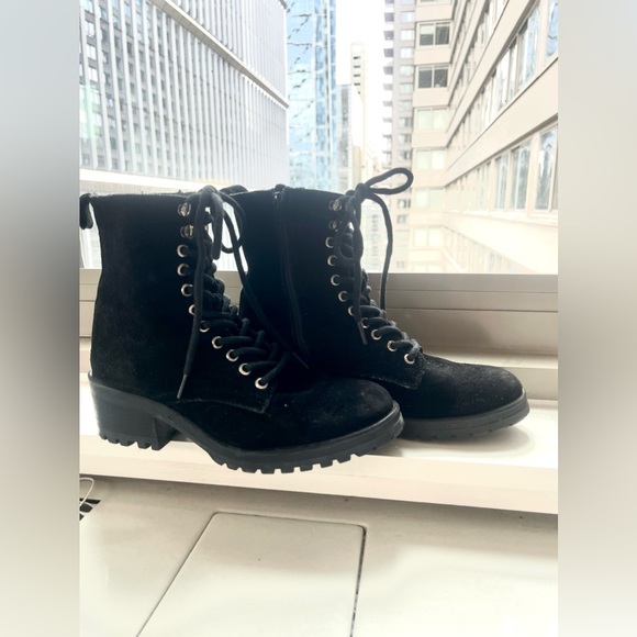 Steve Madden Gloat Lace Up Combat Boot Black Leather Boots - size: 8.5 - Picture 3 of 3